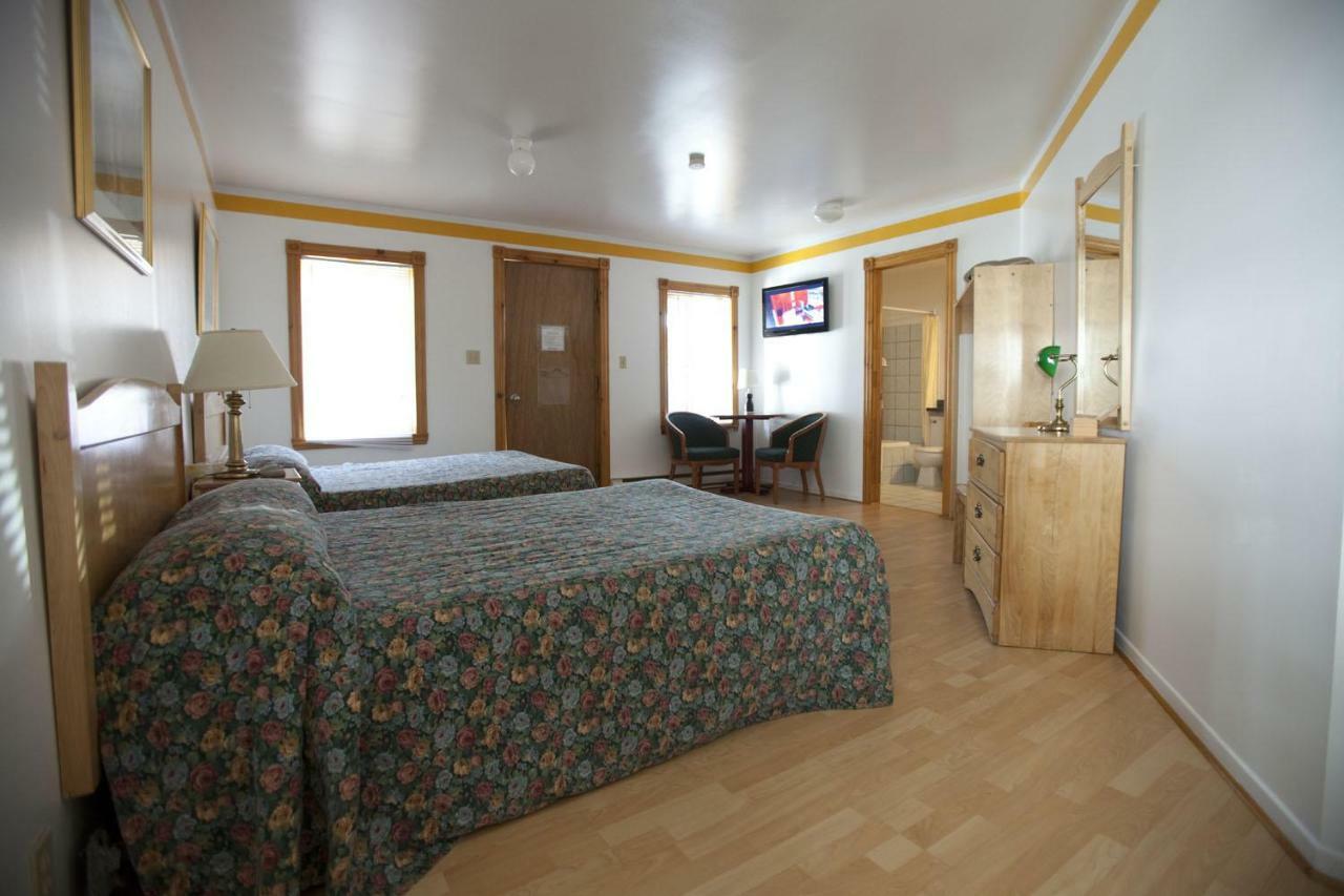 - Georges Hotel 2*