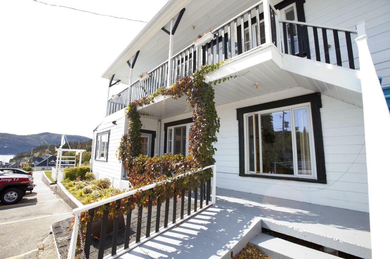 - Georges Hotel Tadoussac